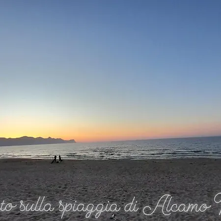 Ci Vulia - Sicilia, Con Colazione, Piscina, Barbecue, Parcheggio, Free Wifi, Sea Pool And Bbq 4*