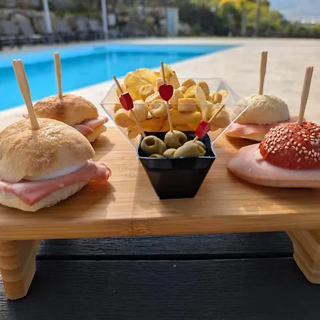 فندق مبيت وإفطار Ci Vulia - Sicilia, Con Colazione, Piscina, Barbecue, Parcheggio, Free Wifi, Sea Pool And Bbq 4*